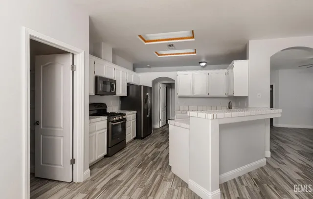 $450,000 | Undisclosed Address, Bakersfield, CA 93312