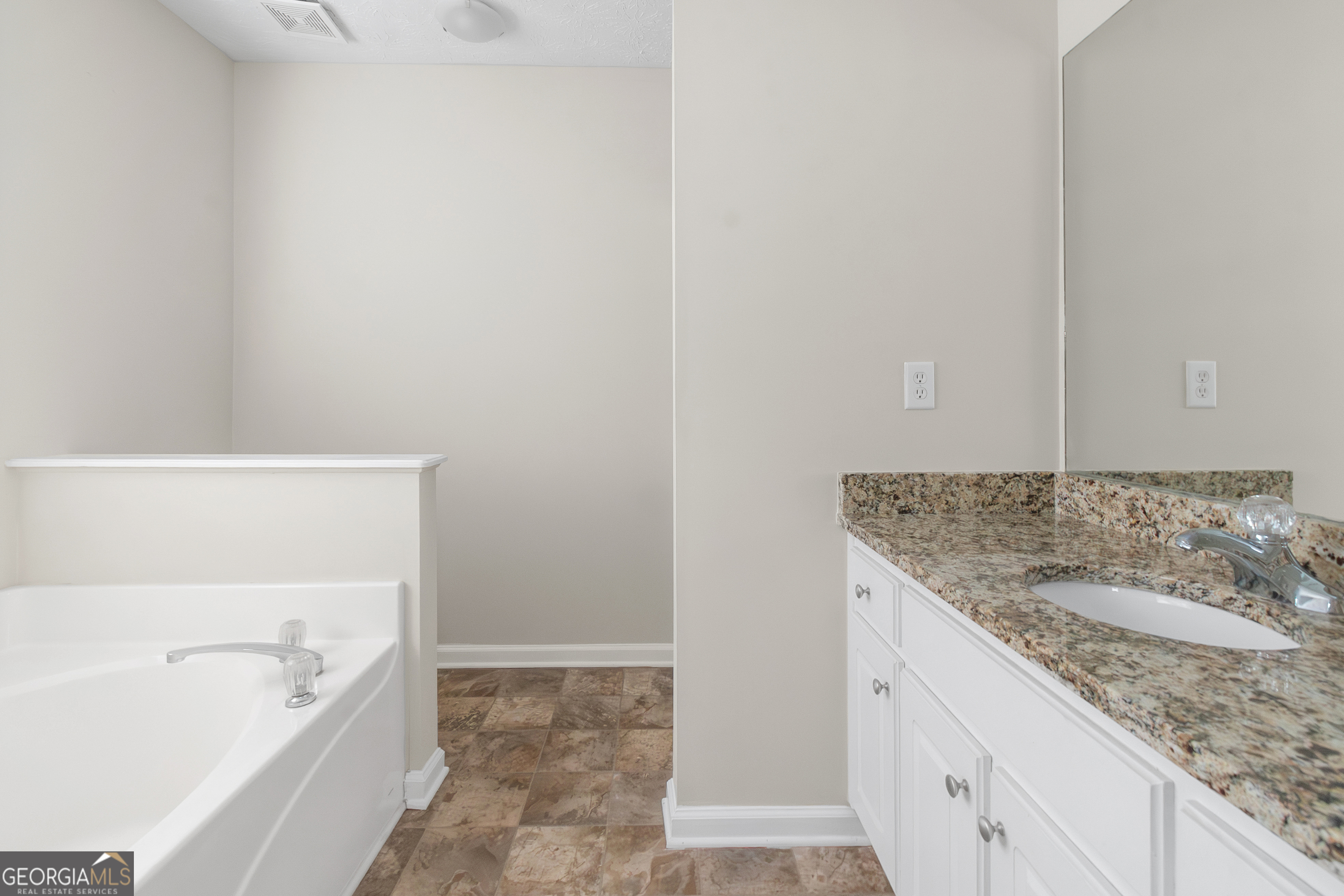 75 Dove Landing Covington, GA 30016 - Photo 16 of 33