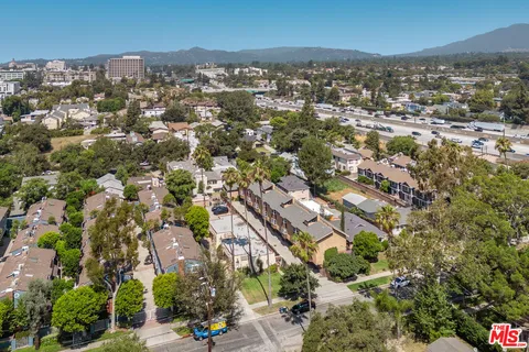 $1,470,000 | 271 North Holliston Avenue, Unit A, Pasadena, CA 91106
