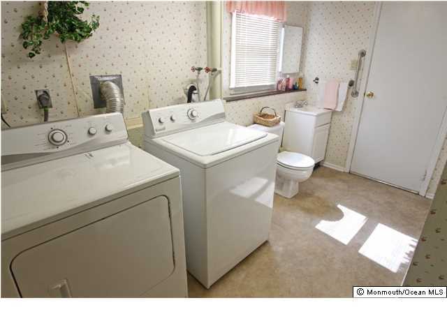 23 Fireside Road Middletown, NJ 07701 - Photo 13 of 16 Additional Photo
