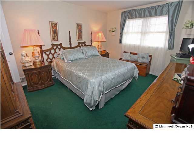 23 Fireside Road Middletown, NJ 07701 - Photo 8 of 16 Additional Photo