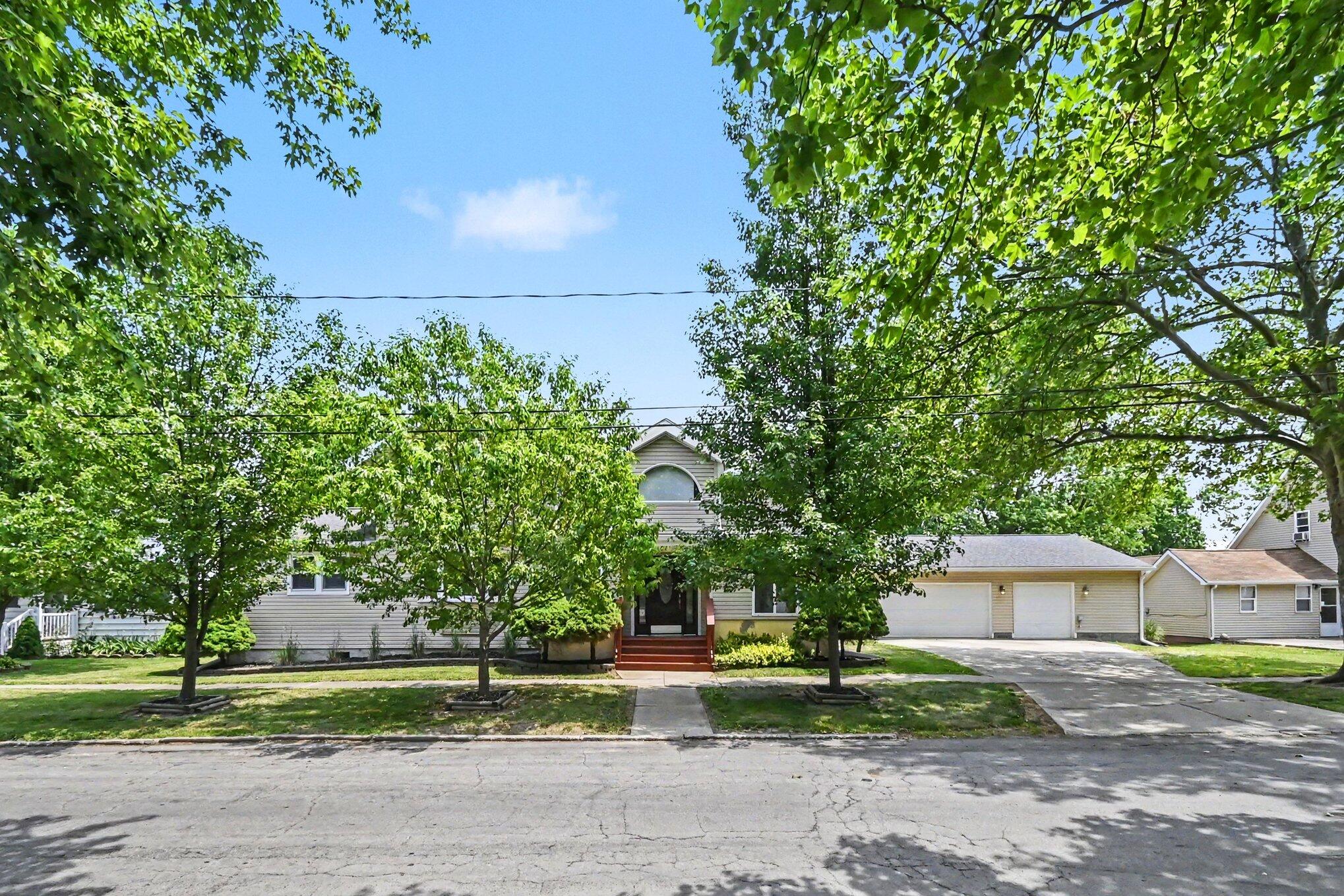 1011 State Street Adrian, MI 49221 - Photo 31 of 37 025_file_1817