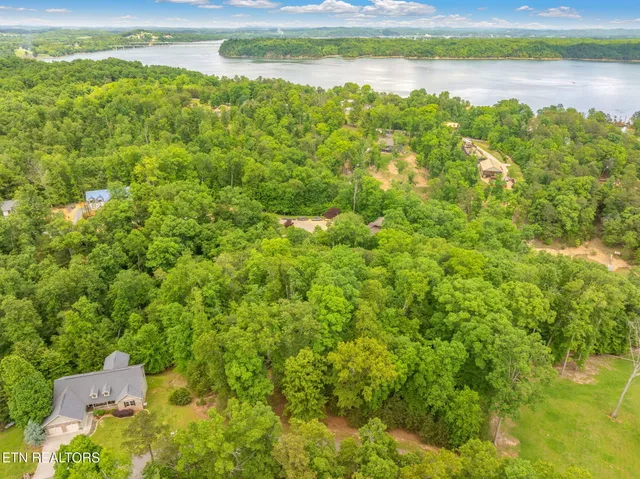 $75,000 | Lot 15 Waterstone Drive, Dandridge, TN 37725