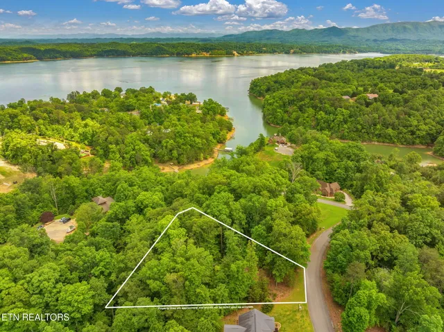 $75,000 | Lot 15 Waterstone Drive, Dandridge, TN 37725