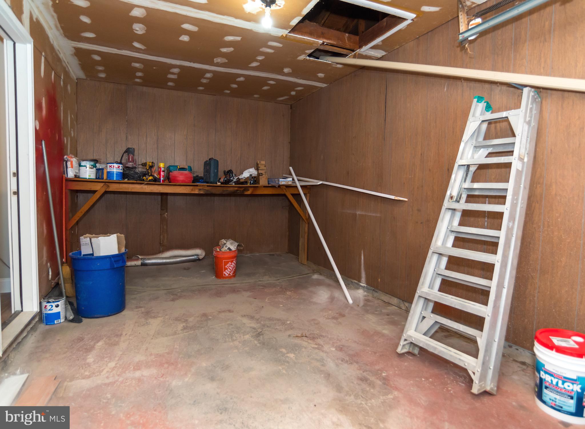 544 Elford Road Fairless Hills, PA 19030 - Photo 19 of 34 1 car garage