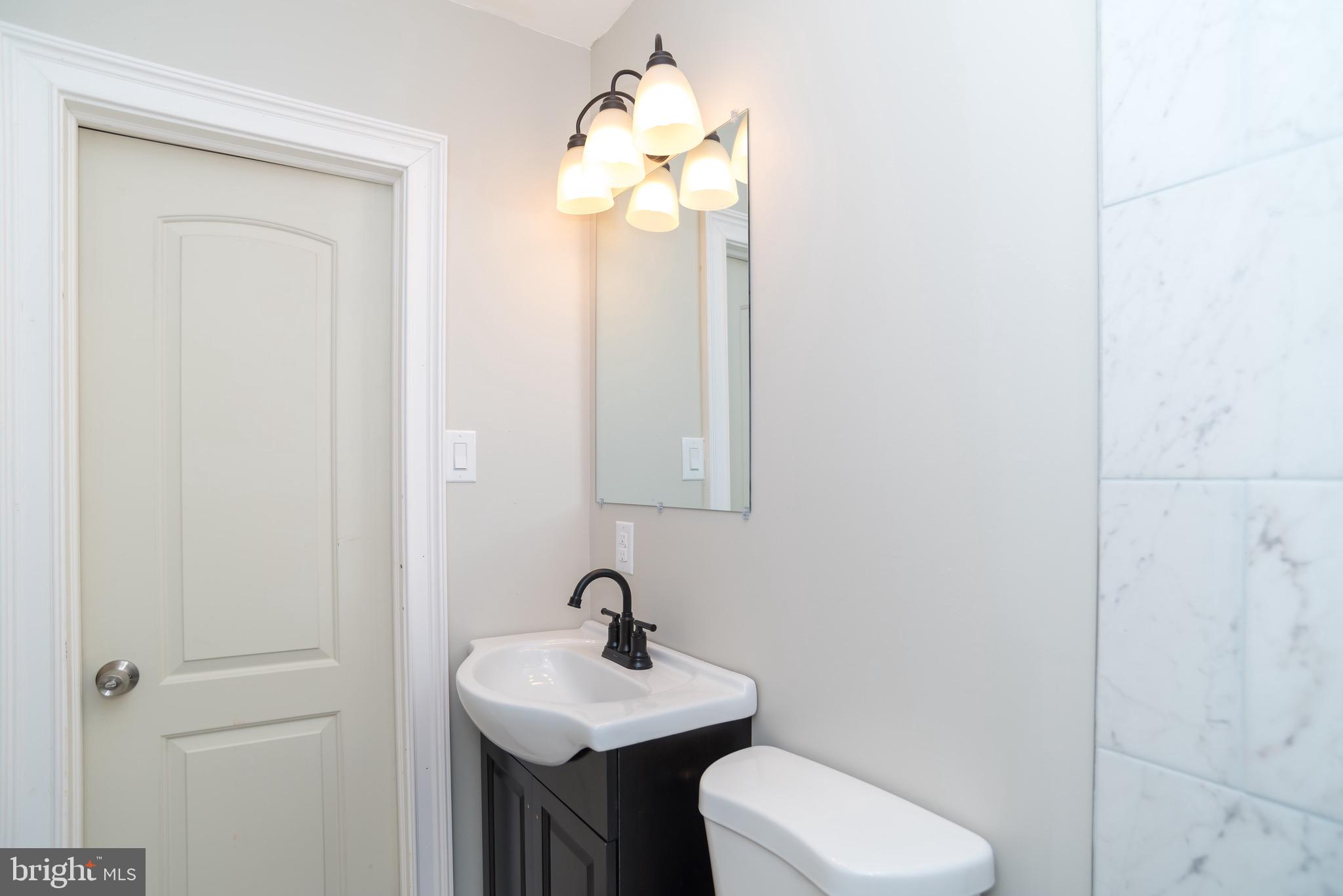 544 Elford Road Fairless Hills, PA 19030 - Photo 30 of 34 Master bathroom