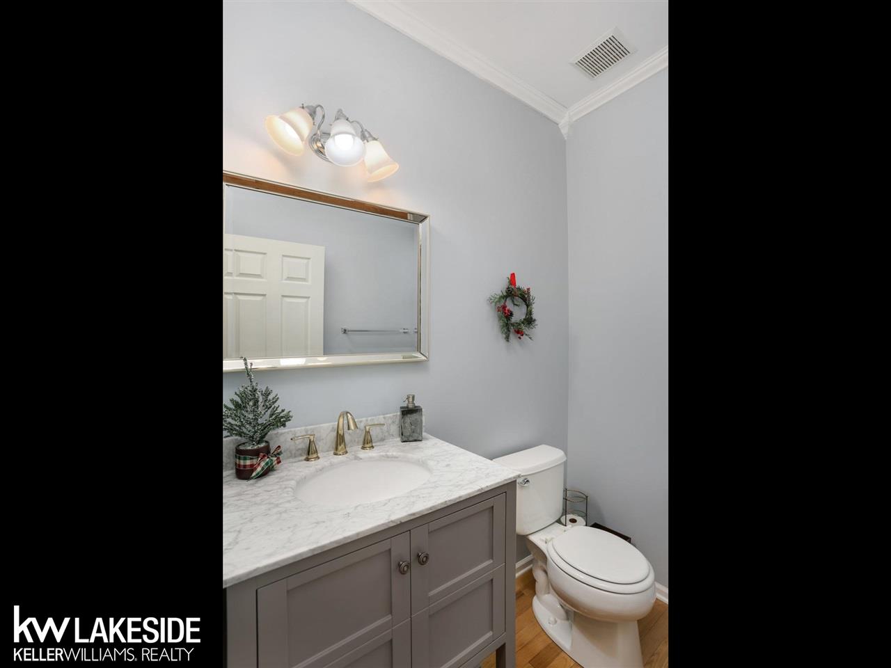 3151 Summers Road Keego Harbor, MI 48320 - Photo 13 of 31