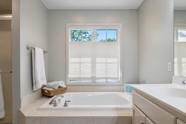 $725,000 | 536 Newman Trail, Stillwater, MN 55082