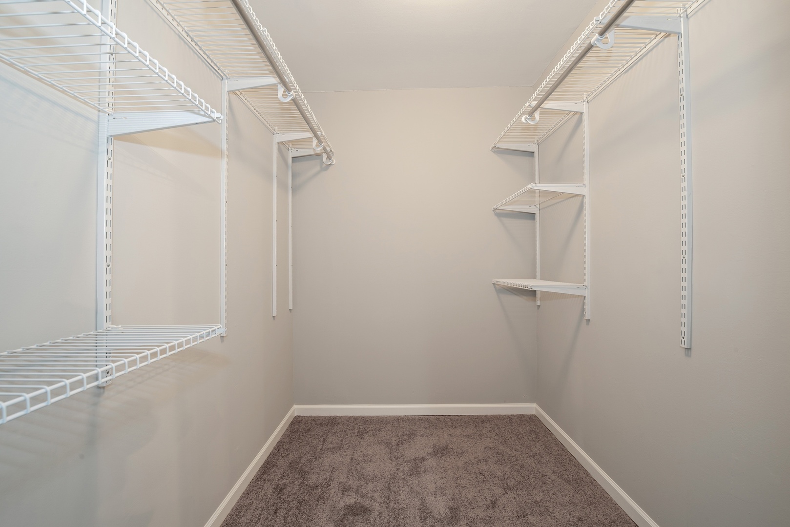 6007 North Sheridan Road, Unit 32E Chicago, IL 60660 - Photo 7 of 12