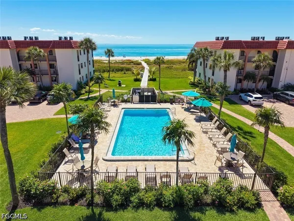 $650,000 | 671 East Gulf Drive, Unit 3D2, Sanibel, FL 33957