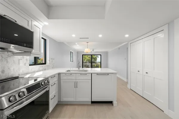 $650,000 | 671 East Gulf Drive, Unit 3D2, Sanibel, FL 33957