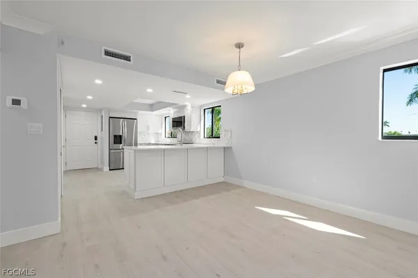 $650,000 | 671 East Gulf Drive, Unit 3D2, Sanibel, FL 33957