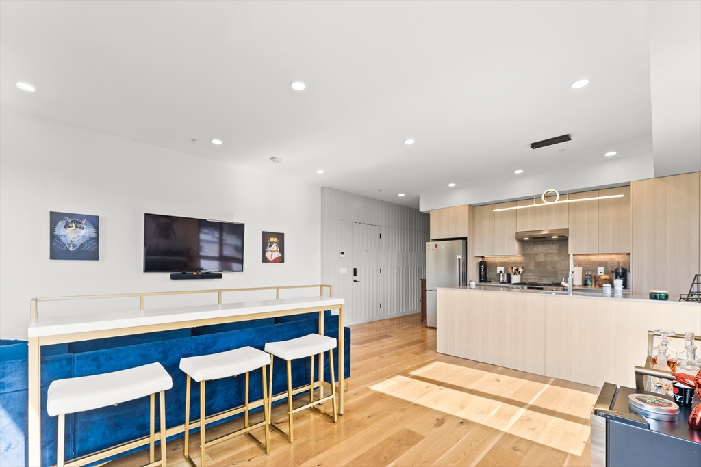 191 Condor Street, Unit 9 Boston, MA 02128 - Photo 12 of 38