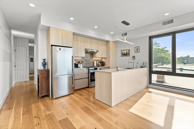 $699,000 | 191 Condor Street, Unit 9, Boston, MA 02128