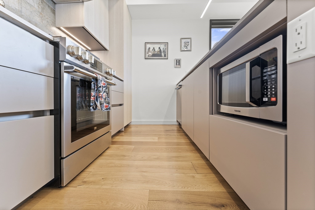 191 Condor Street, Unit 9 Boston, MA 02128 - Photo 16 of 38