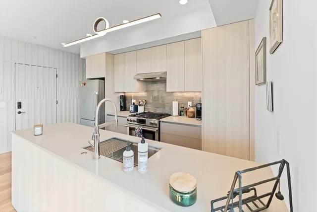 $699,000 | 191 Condor Street, Unit 9, Boston, MA 02128
