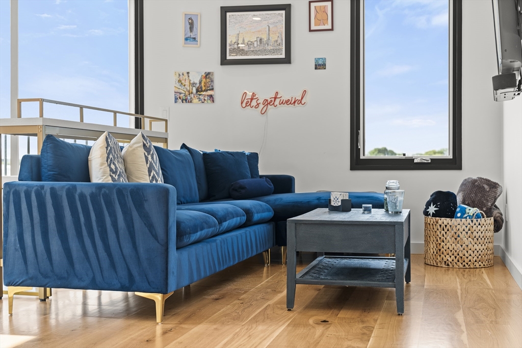 191 Condor Street, Unit 9 Boston, MA 02128 - Photo 2 of 38