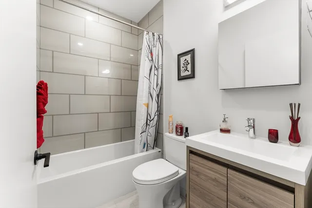 $699,000 | 191 Condor Street, Unit 9, Boston, MA 02128