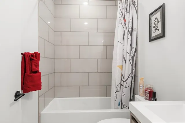 $699,000 | 191 Condor Street, Unit 9, Boston, MA 02128