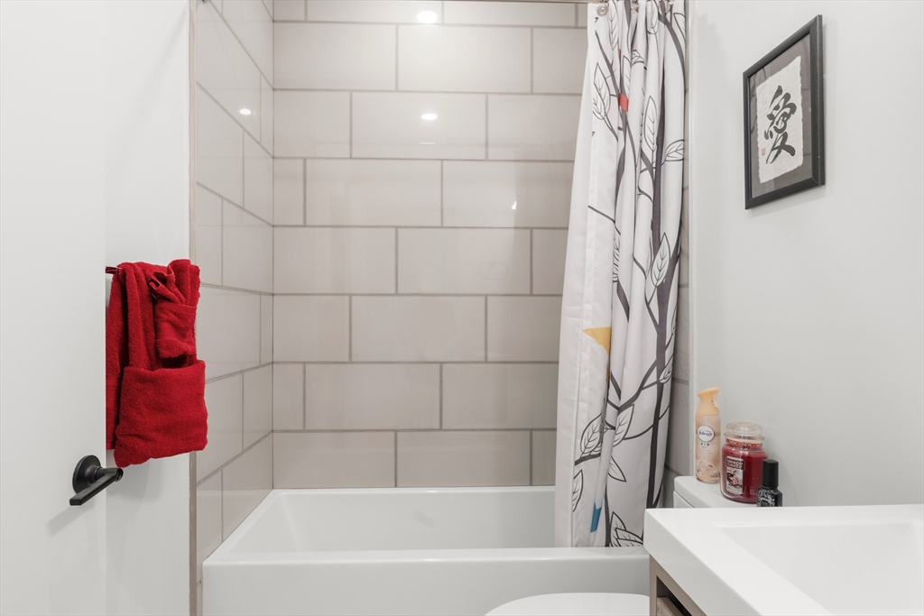 191 Condor Street, Unit 9 Boston, MA 02128 - Photo 23 of 38