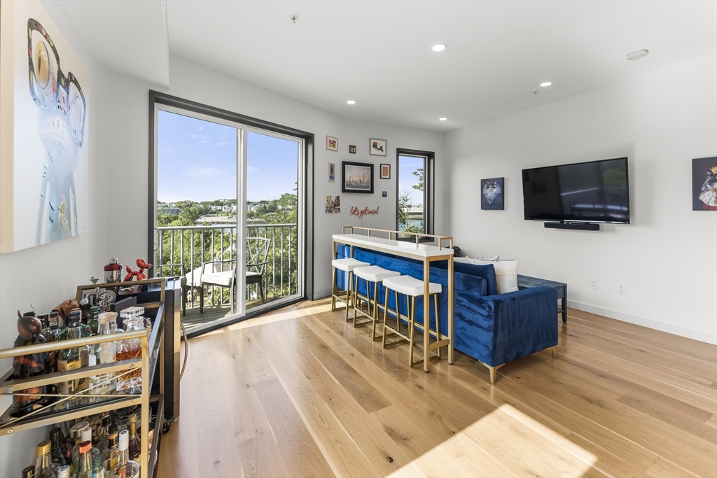 191 Condor Street, Unit 9 Boston, MA 02128 - Photo 7 of 38