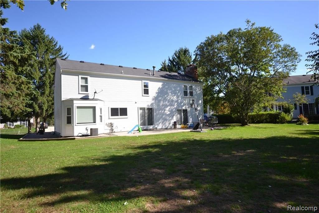 35870 Fredericksburg Road Farmington Hills, MI 48331 - Photo 43 of 45