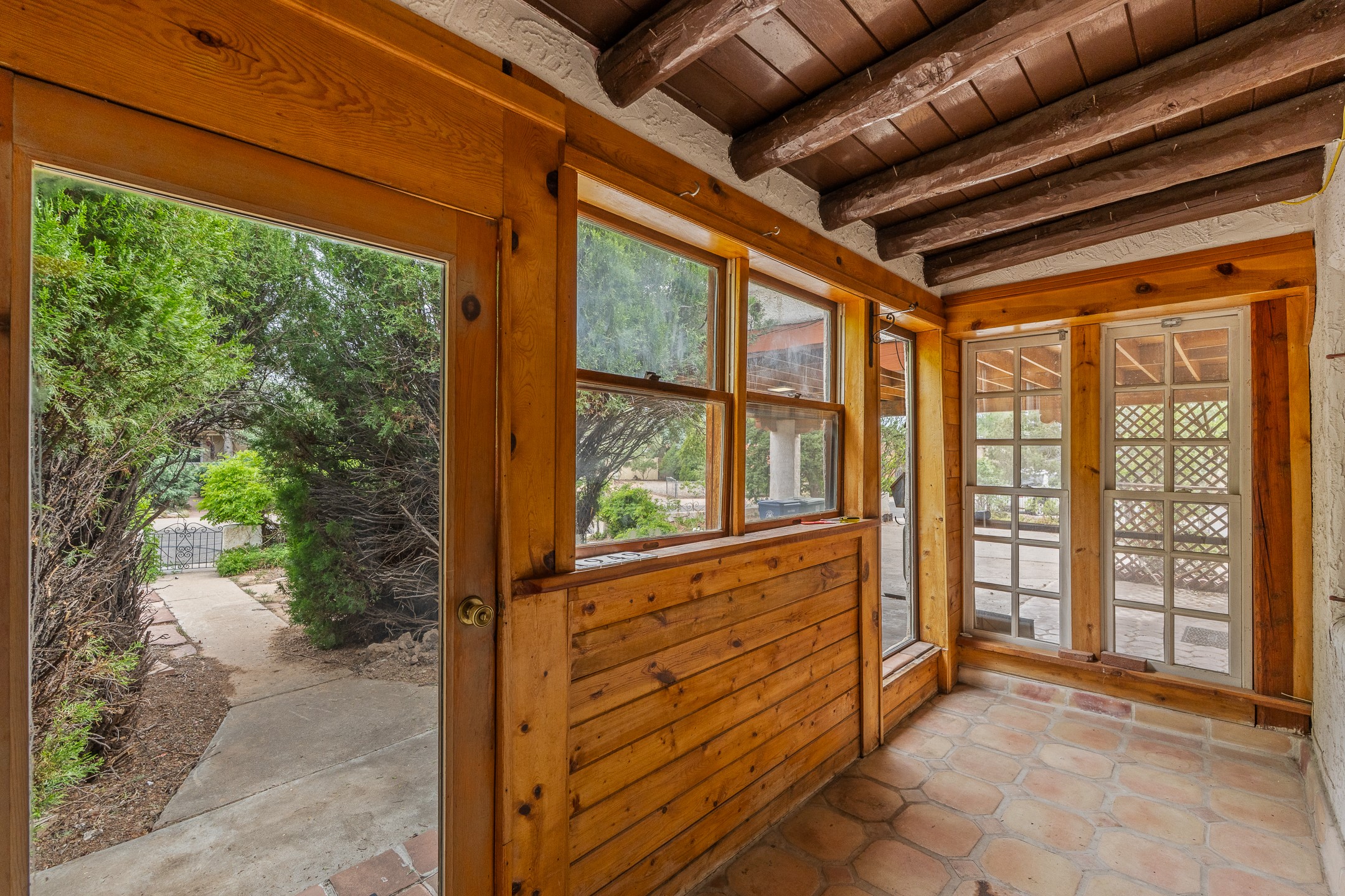 1949 Hano Road Santa Fe, NM 87505 - Photo 12 of 56