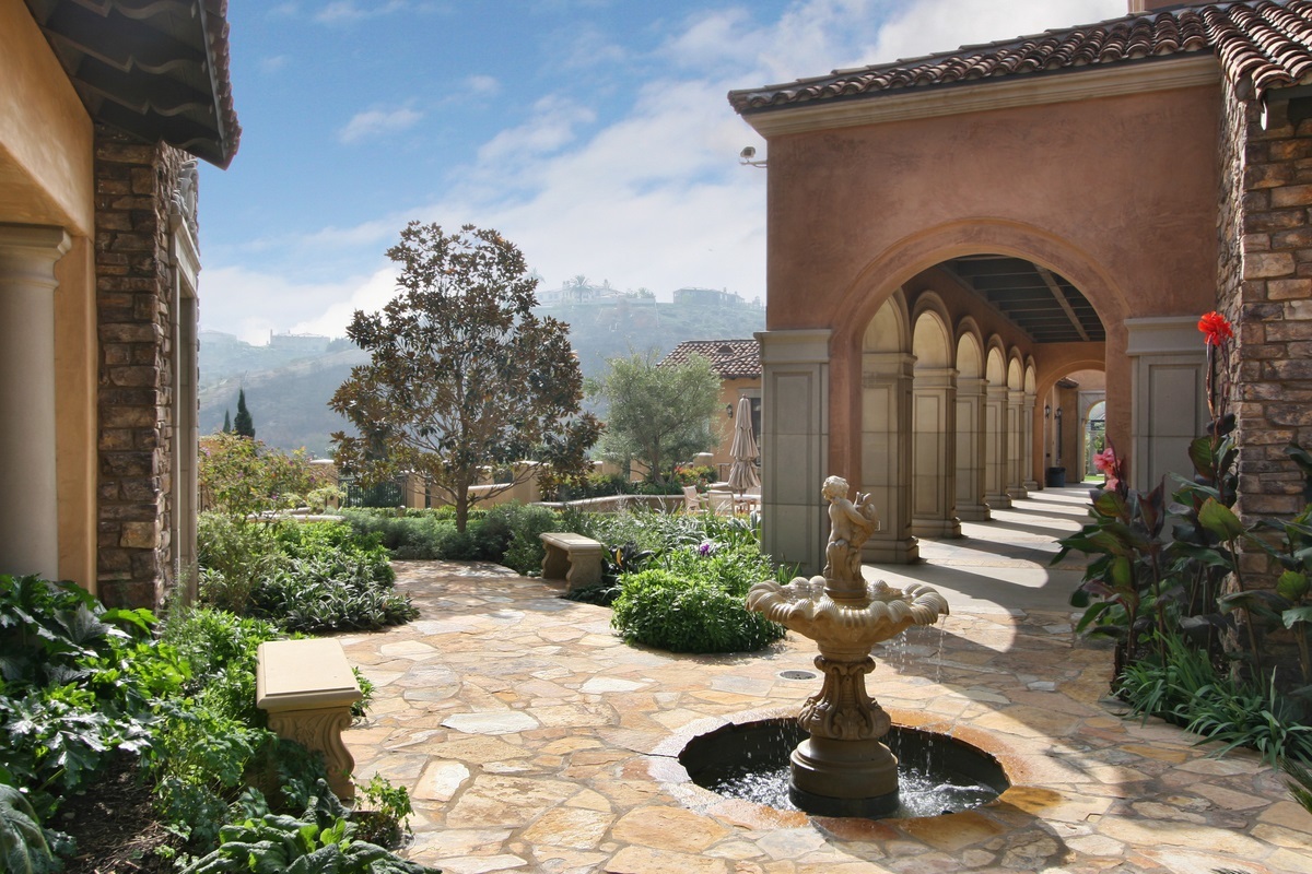 Lot 50 Via Rancho Cielo Rancho Santa Fe, CA 92067 - Photo 8 of 15 Clubhouse area