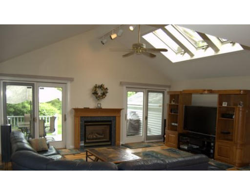 6 Dean Road Wayland, MA 01778 - Photo 3 of 6 Gallery Image 3