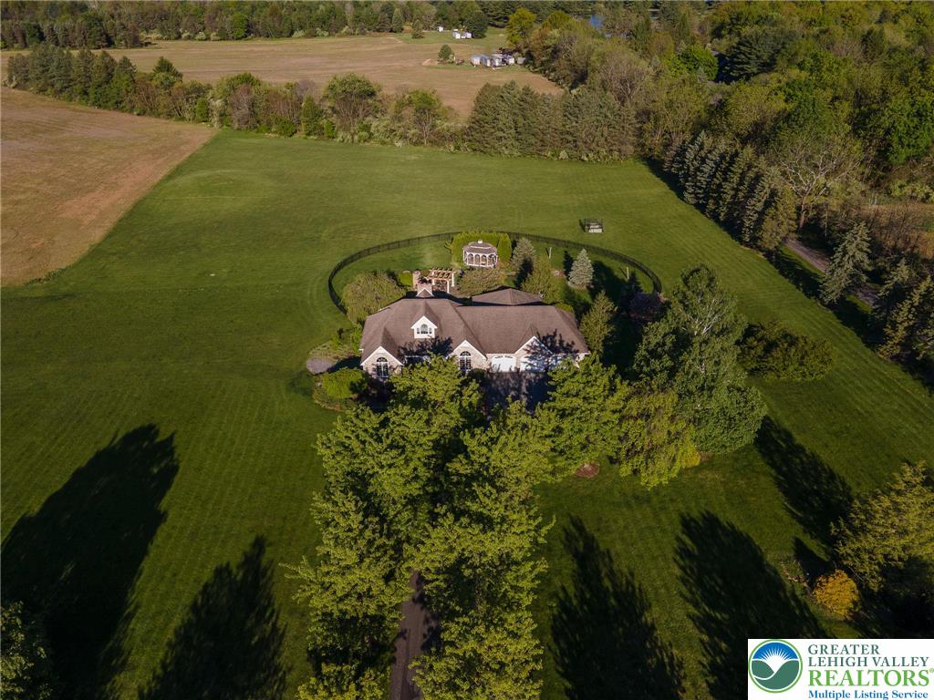 1089 Deemer Road Bath, PA 18014 - Photo 33 of 57