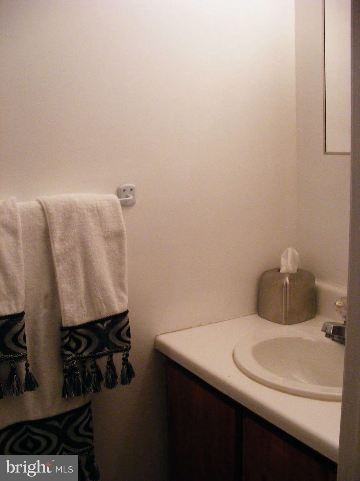 7405 Bentree Road Fort Washington, MD 20744 - Photo 4 of 12 Powder Room
