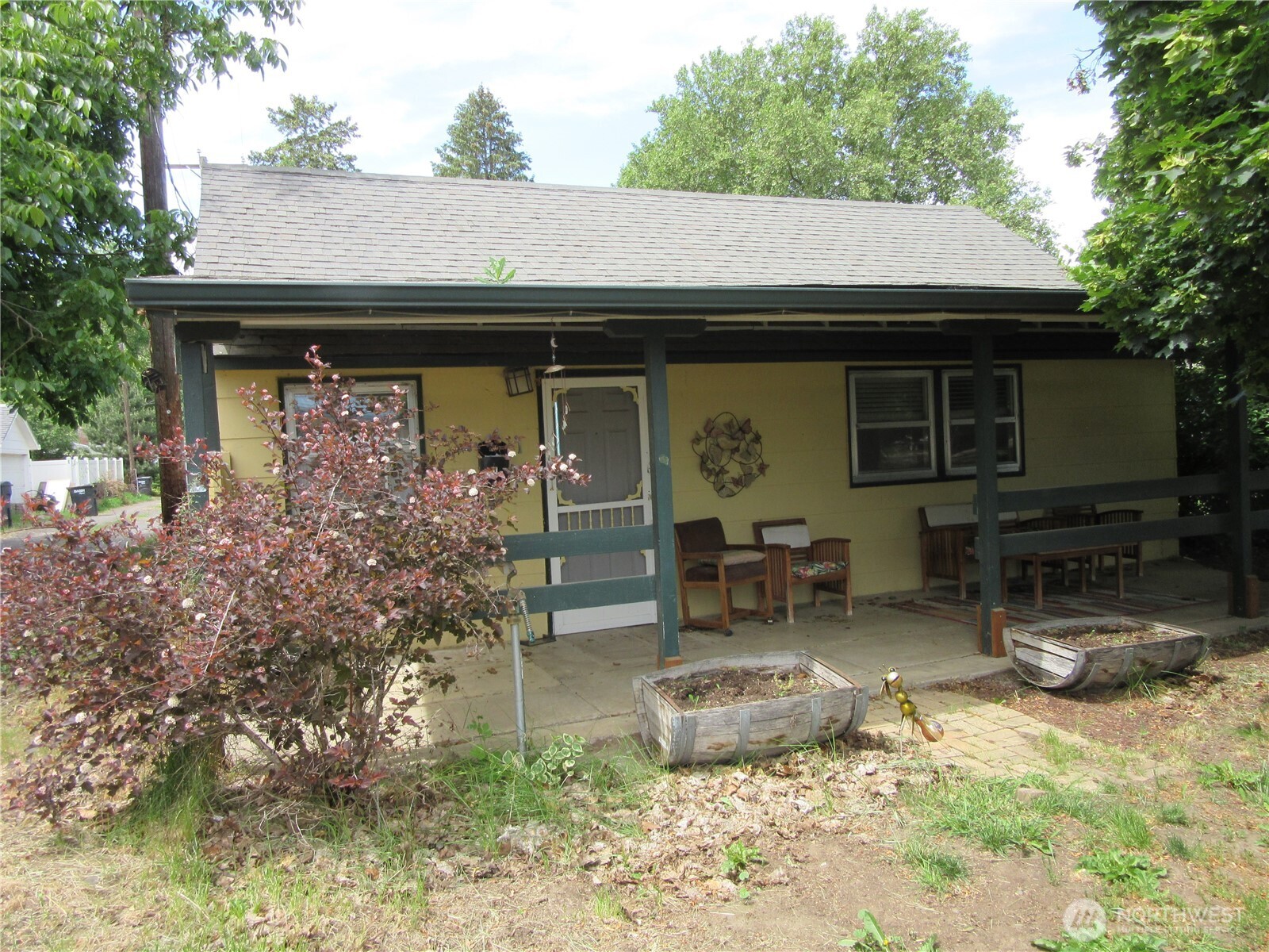 502 South 2nd Street Dayton, WA 99328 - Photo 2 of 17