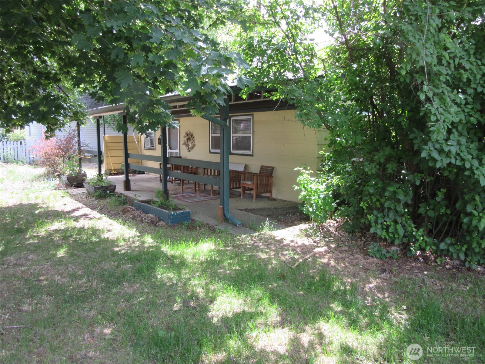 502 South 2nd Street Dayton, WA 99328 - Photo 3 of 17