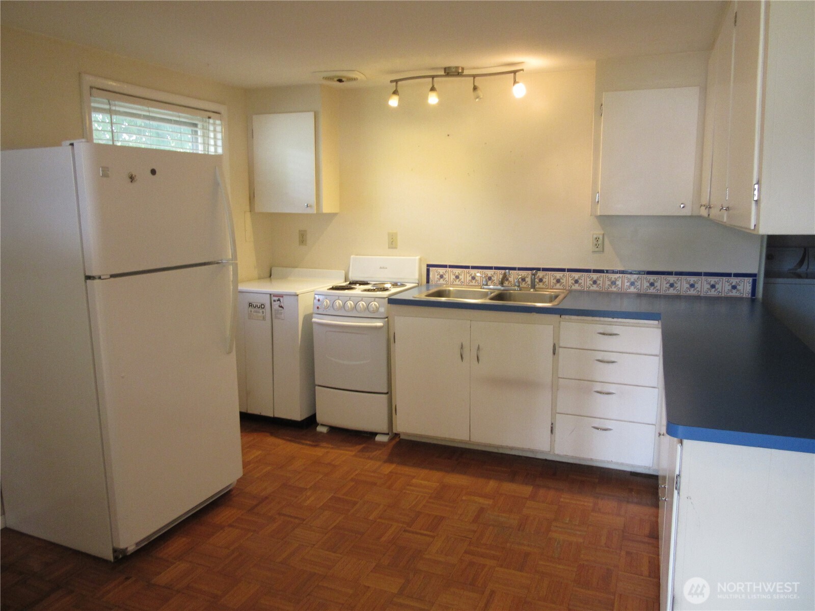 502 South 2nd Street Dayton, WA 99328 - Photo 5 of 17