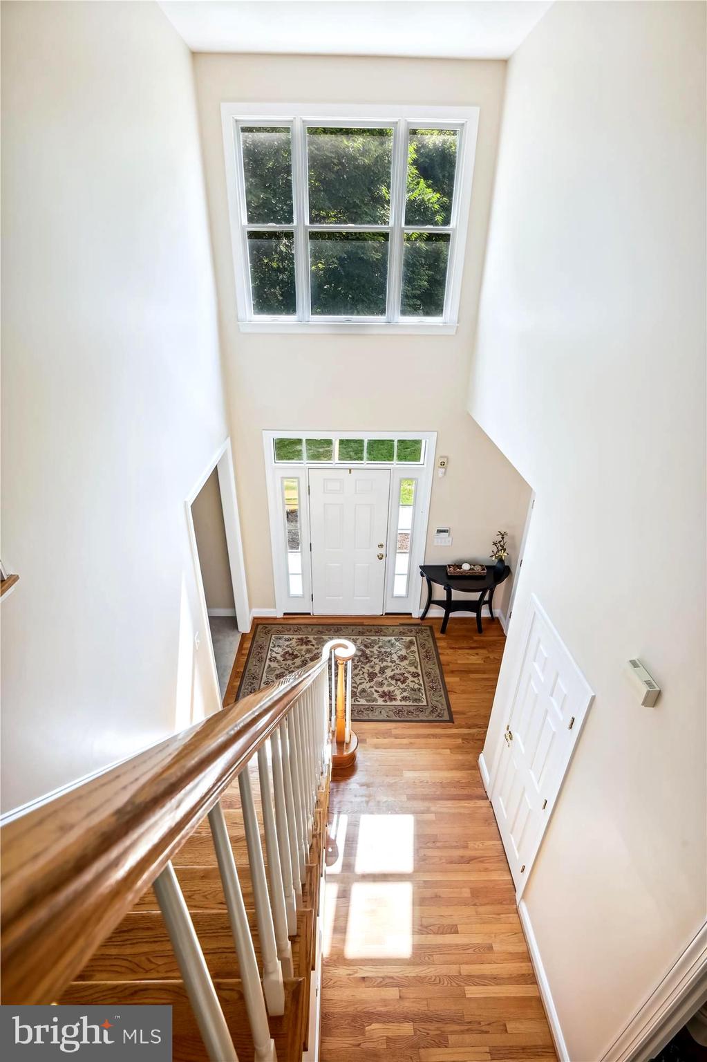 1124 Bay Ridge Road Annapolis, MD 21403 - Photo 11 of 60 Dramatic 2- Story Entry