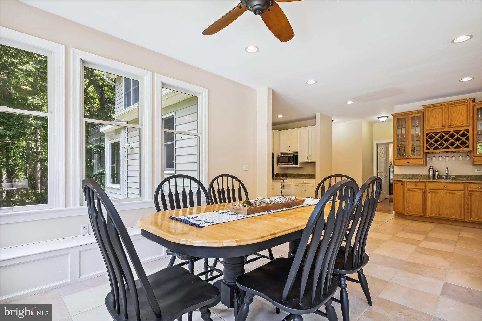 1124 Bay Ridge Road Annapolis, MD 21403 - Photo 24 of 60 Adjoining Morning/ Breakfast Room