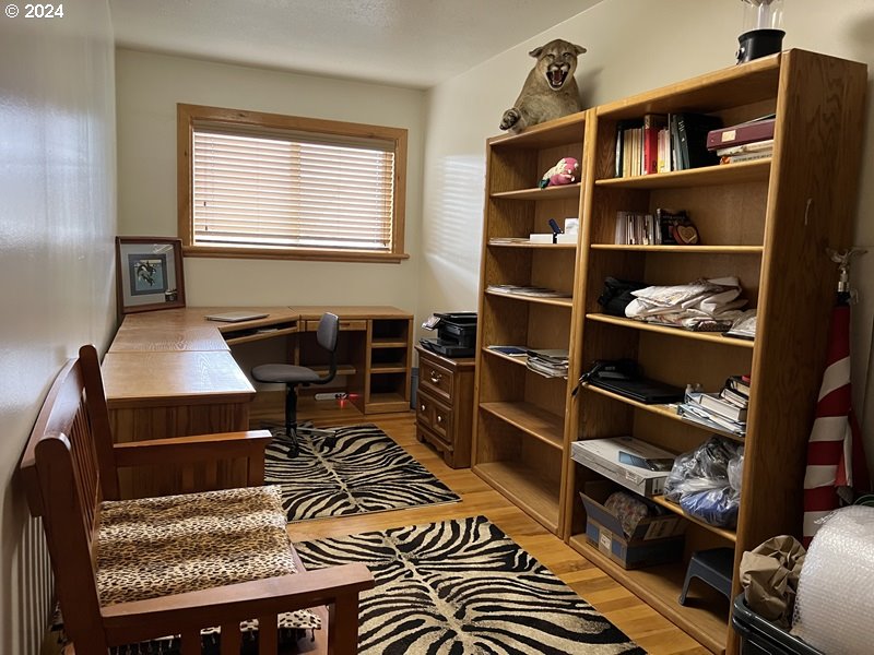 512 Cole Road Oakland, OR 97462 - Photo 10 of 23 Gallery Image 10