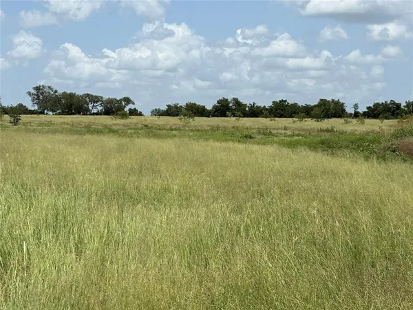 $319,000 | 8 Patton Road, Valley Mills, TX 76689