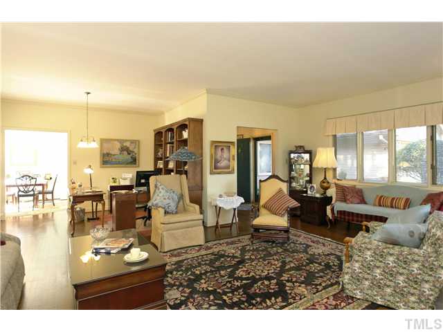 844 Inglenook Road Durham, NC 27707 - Photo 6 of 14 Gallery Image 6