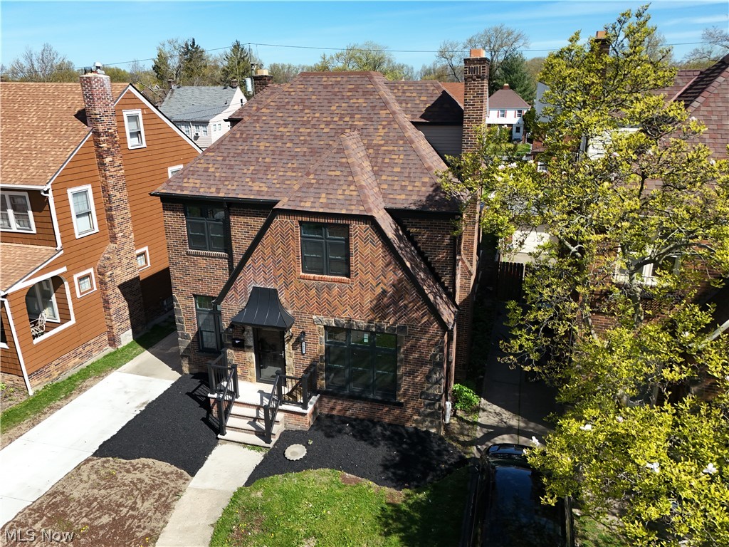 3655 Bainbridge Road Cleveland Heights, OH 44118 - Photo 3 of 43