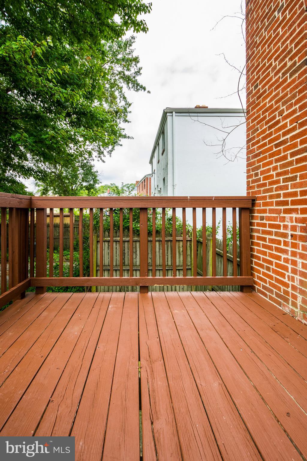 1655 Yakona Road Baltimore, MD 21286 - Photo 7 of 19 Deck