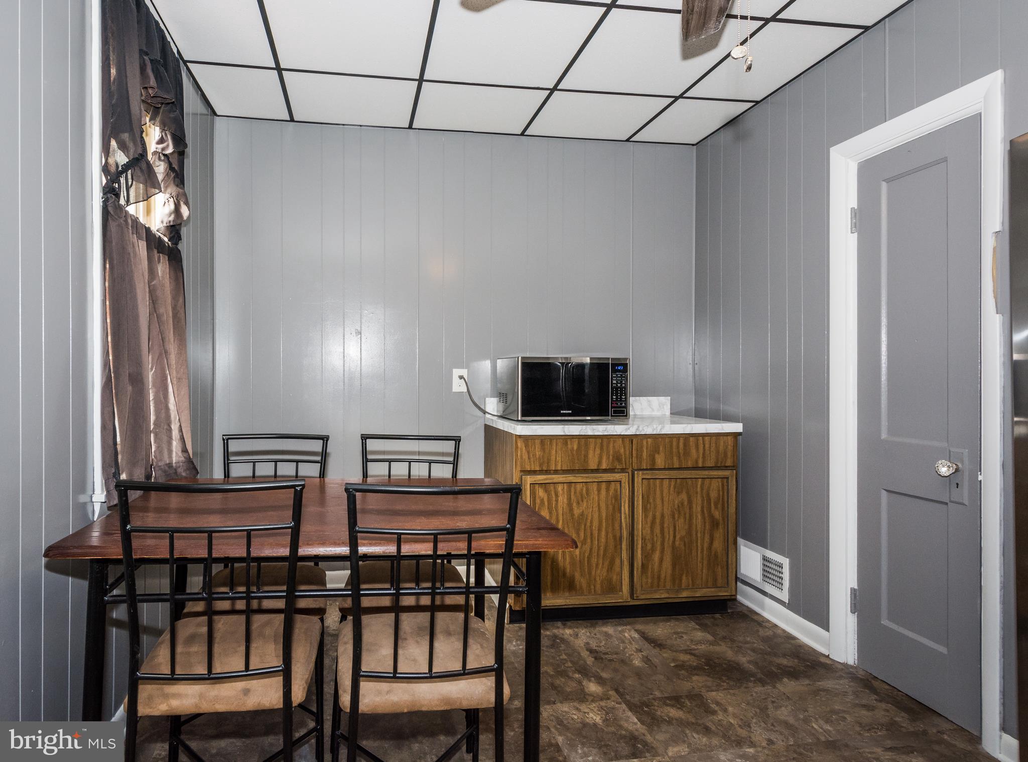1655 Yakona Road Baltimore, MD 21286 - Photo 9 of 19 Kitchen