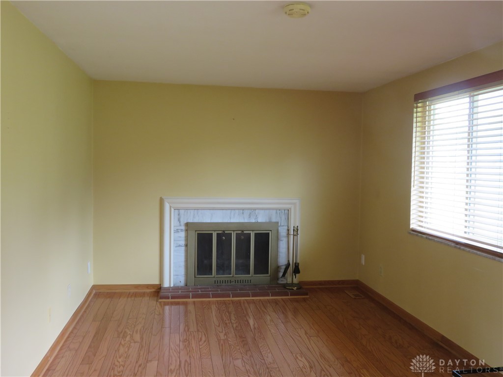 4872 Bonnie Road Kettering, OH 45440 - Photo 2 of 12 Gallery Image 2