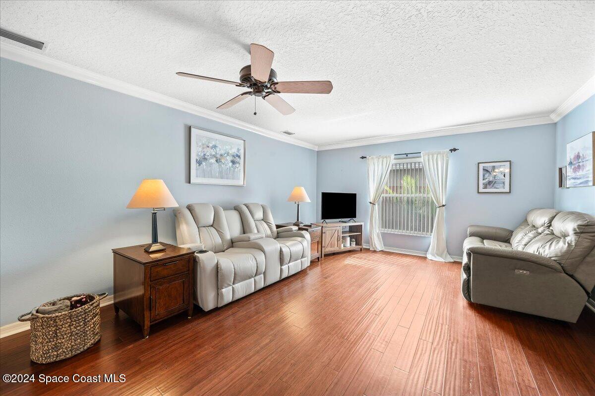 1952 Gloria Circle Palm Bay, FL 32905 - Photo 14 of 47 Family room