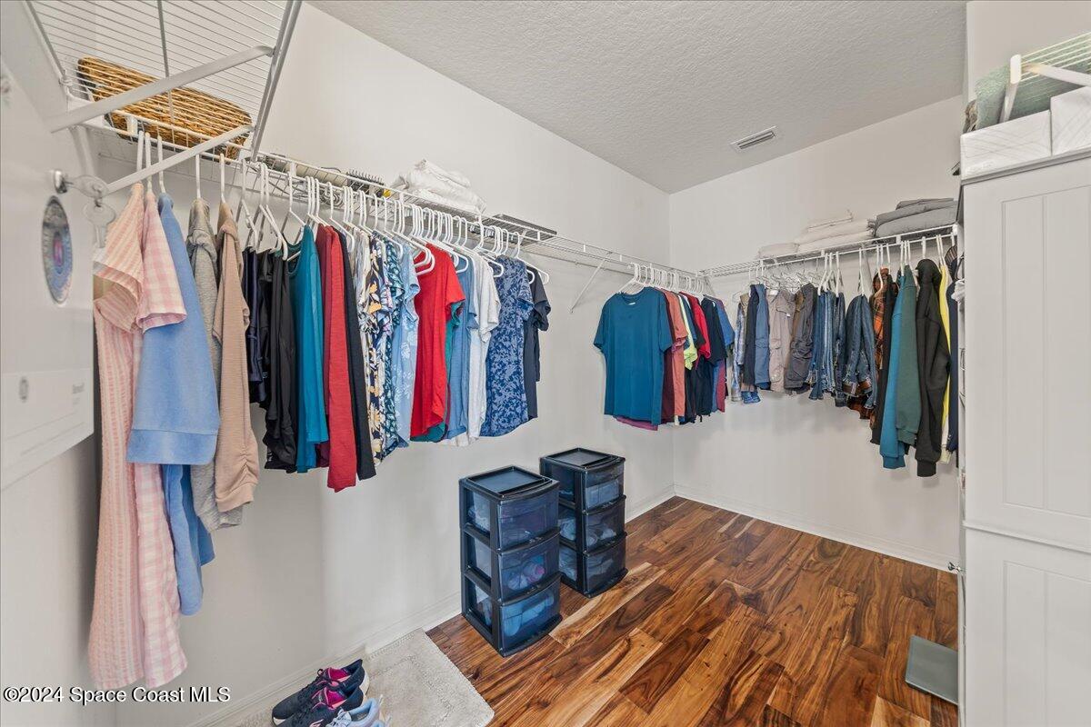 1952 Gloria Circle Palm Bay, FL 32905 - Photo 23 of 47 Walk in closet