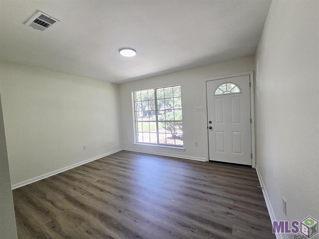 12819 Sullivan Road Baton Rouge, LA 70818 - Photo 3 of 11