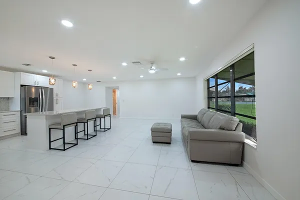 $2,200 | 5220 Nesting Way, Unit D, Delray Beach, FL 33484