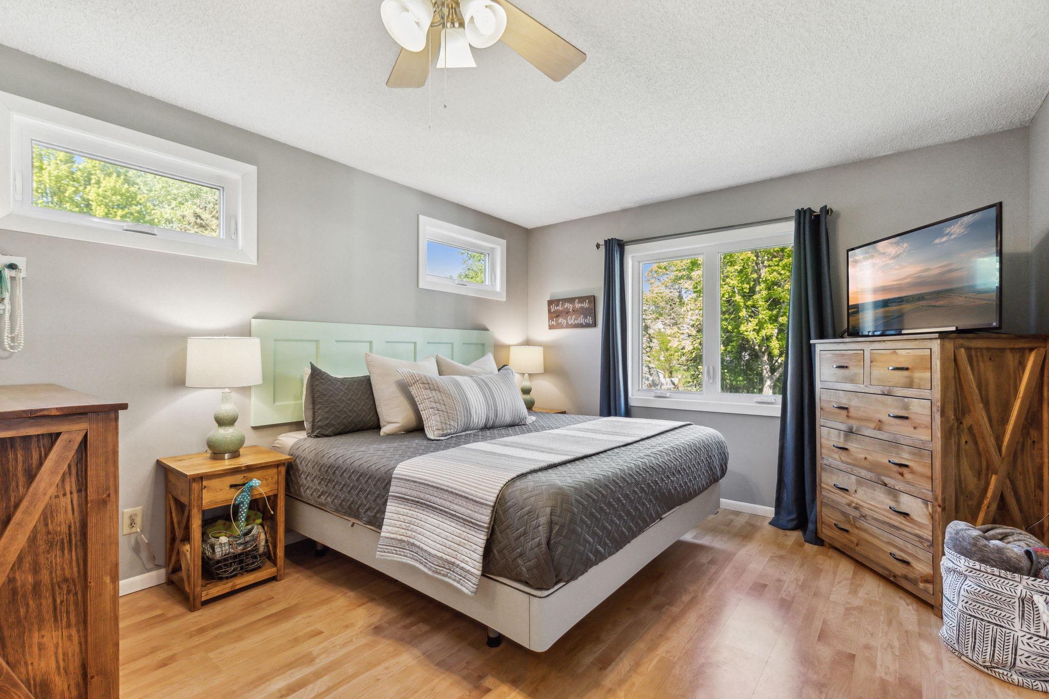 1355 Viewcrest Road Shoreview, MN 55126 - Photo 13 of 40