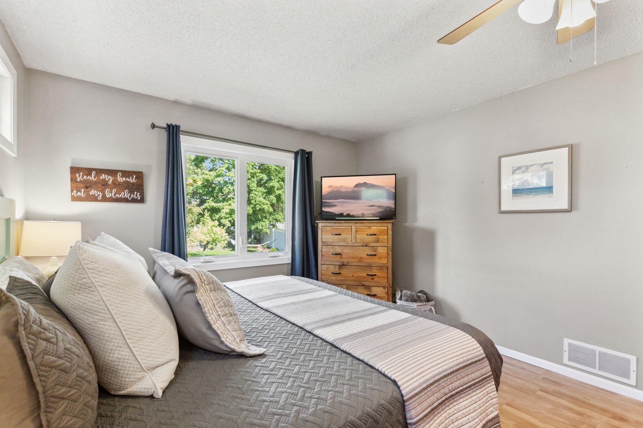 1355 Viewcrest Road Shoreview, MN 55126 - Photo 14 of 40