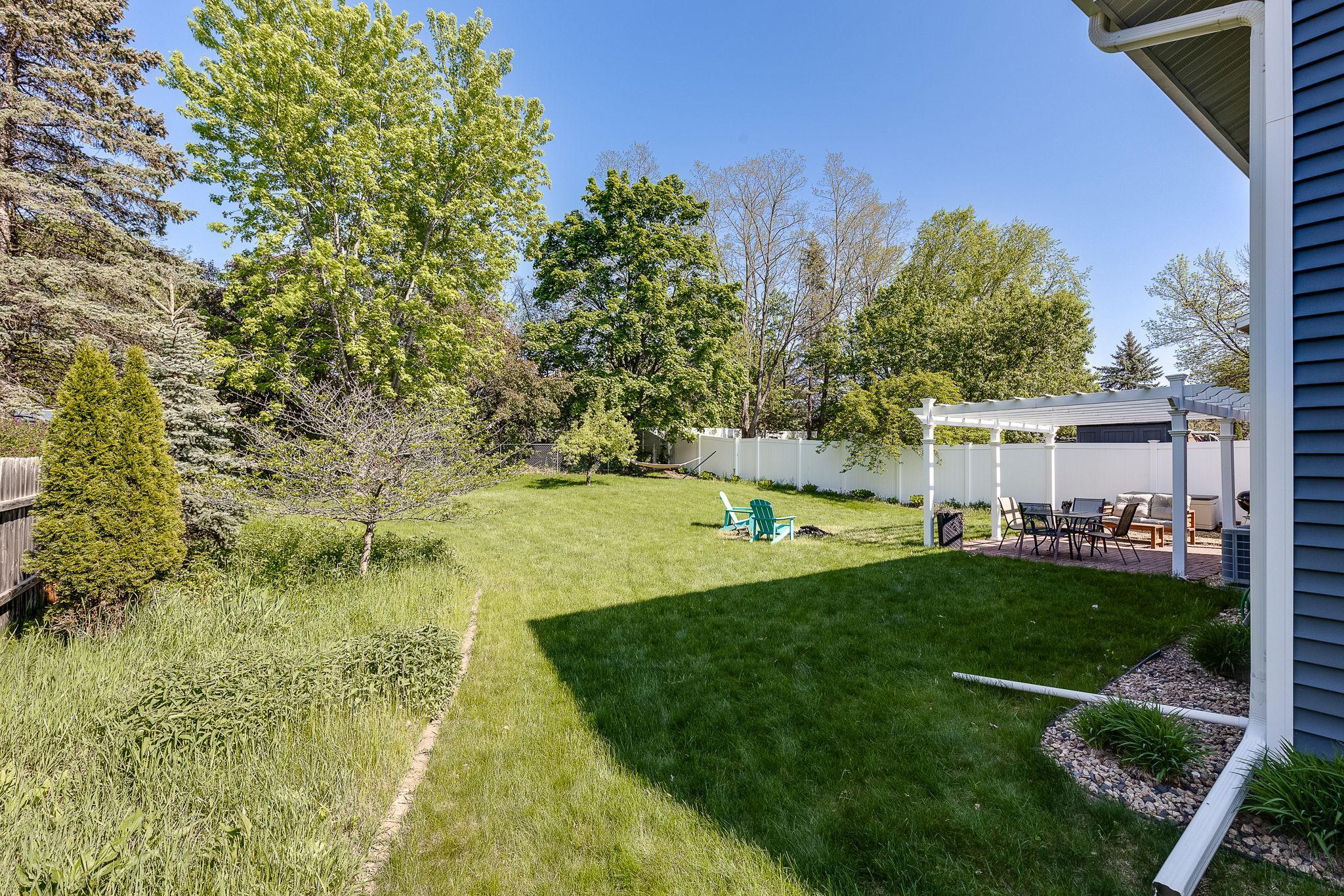 1355 Viewcrest Road Shoreview, MN 55126 - Photo 28 of 40